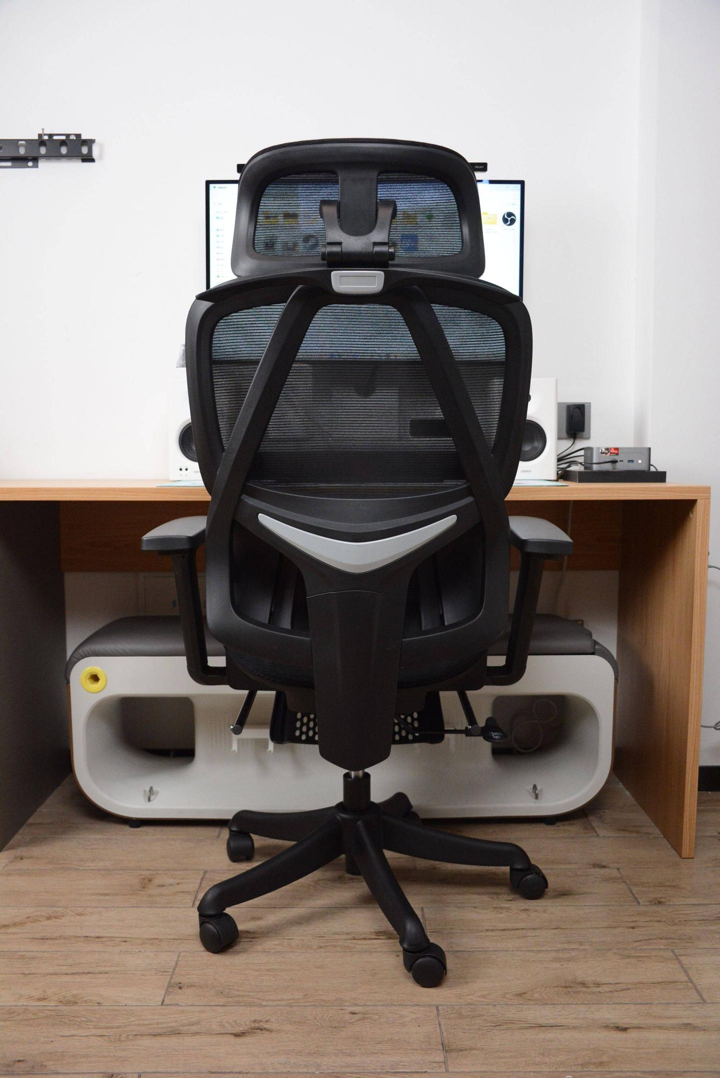 The backrest ceiling has reached a new level of excellence! Demonstrating true ergonomics: Xia Cao Mu Fit2 Ergonomic Chair