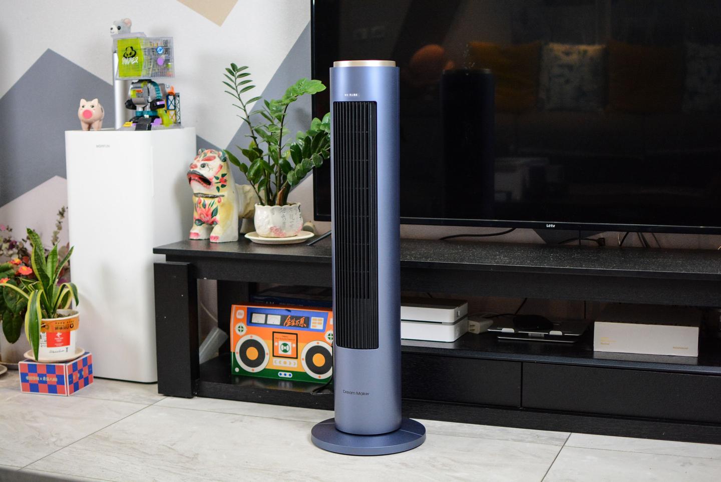 Refrigeration and heating - is an air conditioner really the best option? Review of the Dream Maker bladeless purification fan for heating and cooling, which can also purify the air